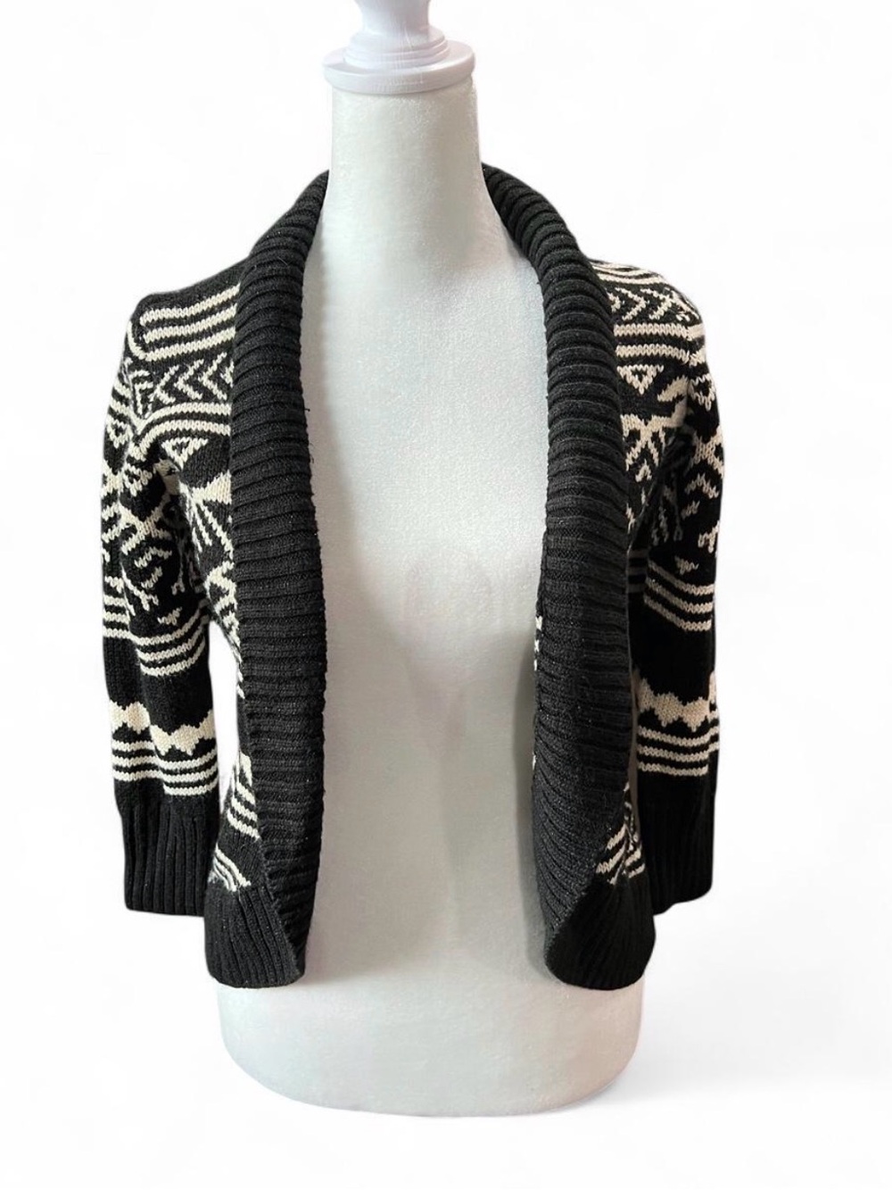 Arizona Jean Company Black & Cream Patterned Open-Front Cardigan